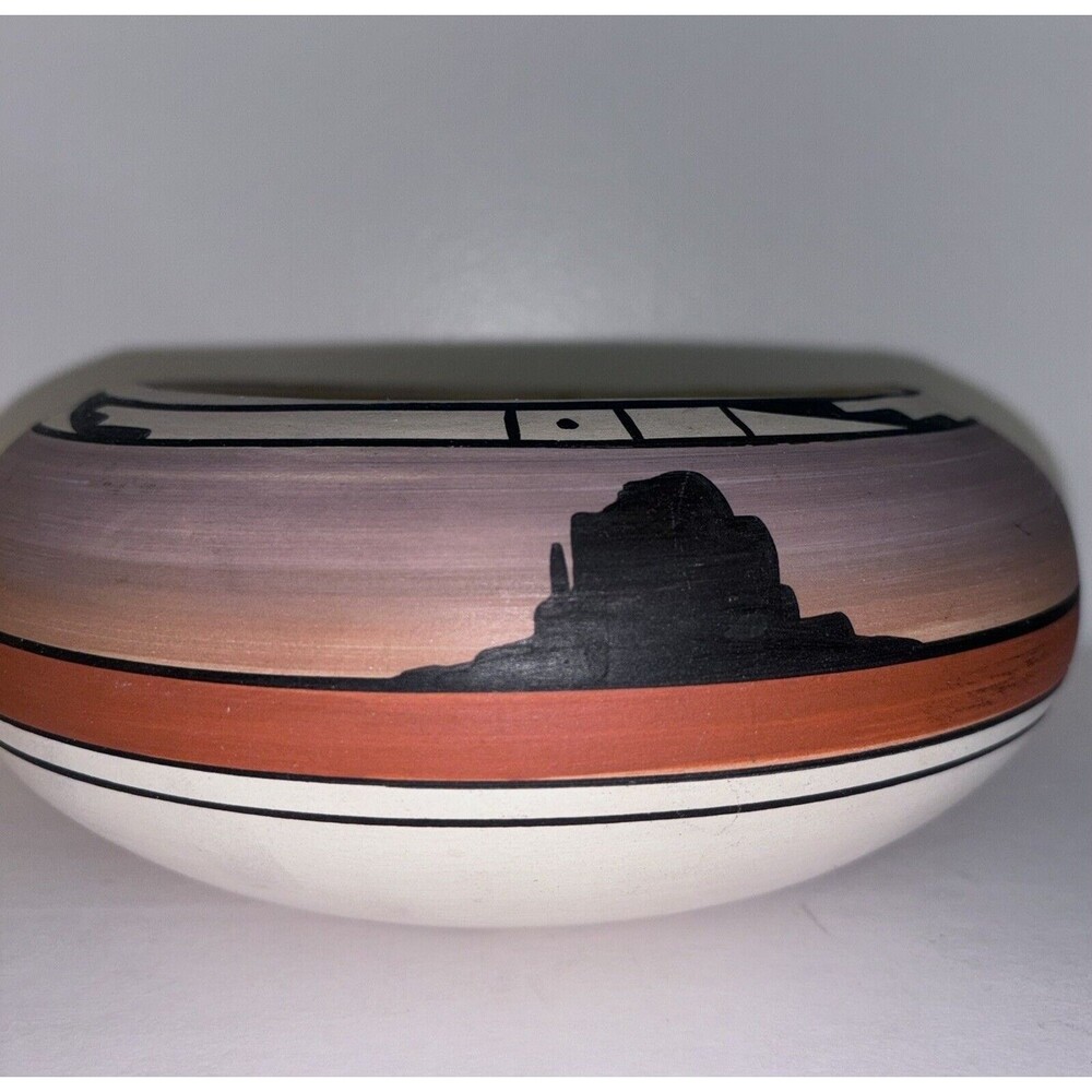 Navajo Naatsiilid Pottery Bowl Signed i Jones